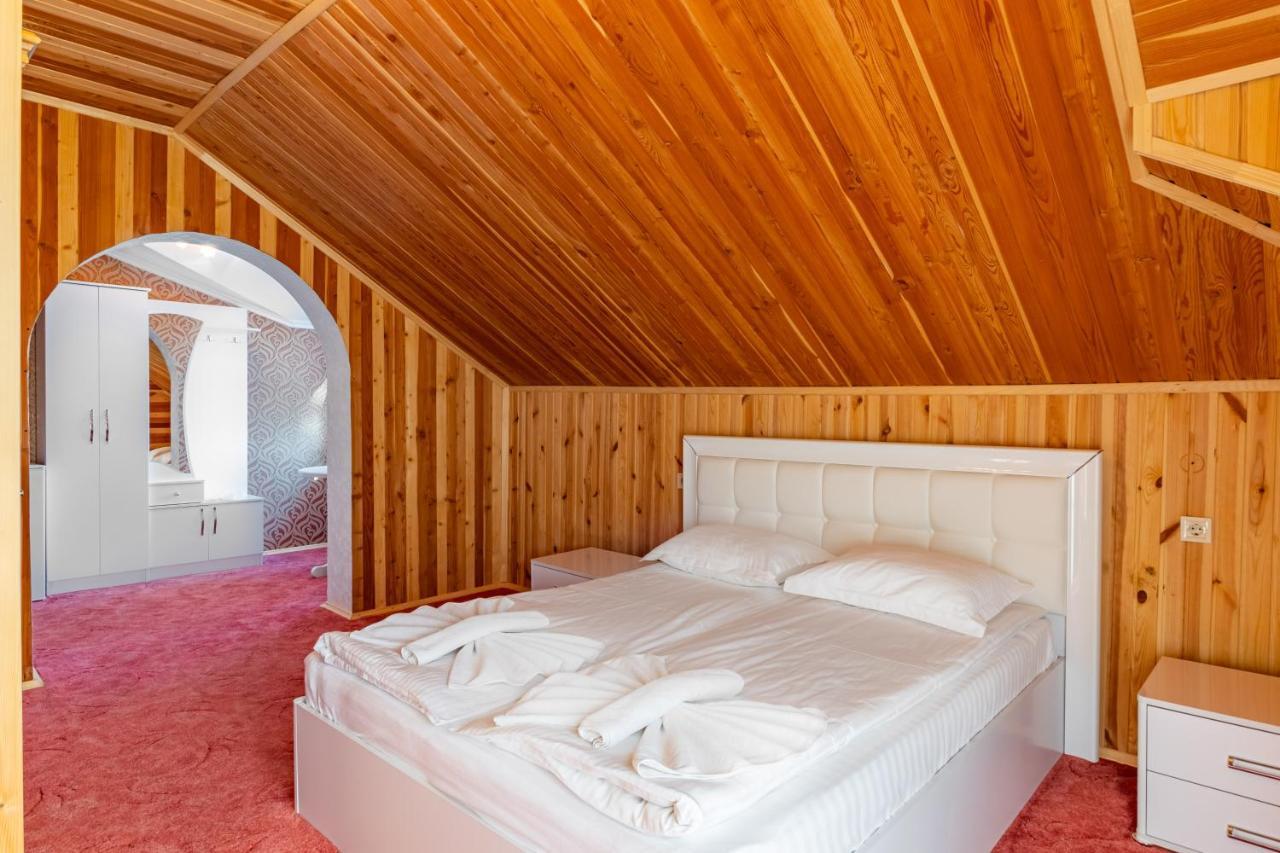 Zeleniy Bir Hotel Bukovel Ngoại thất bức ảnh